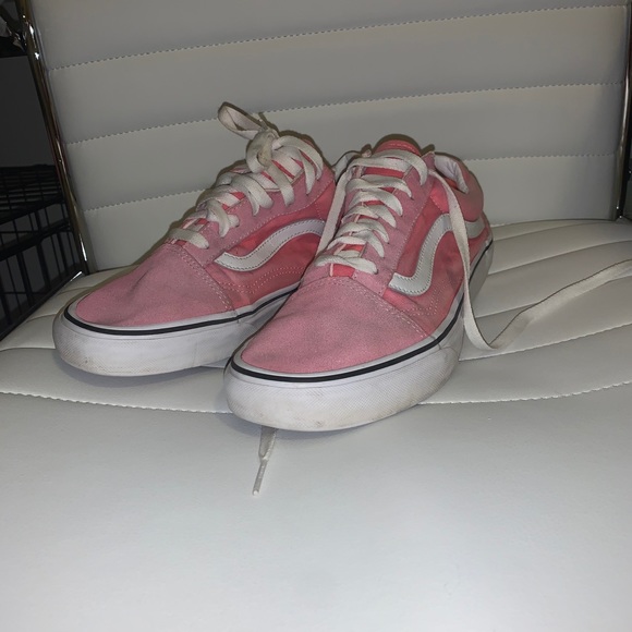 VANS - Picture 2 of 2